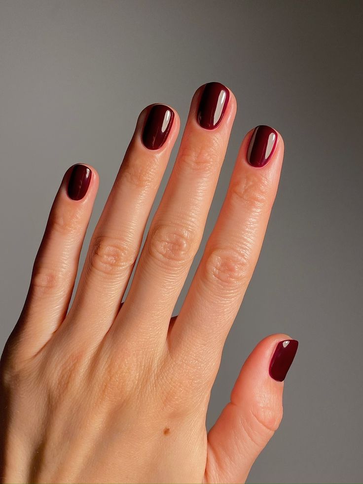 Karolin van Loon | 42 Rouge Royal