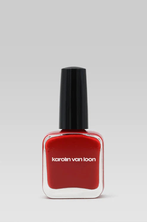 Karolin van loon | 23 Rouge eclipse